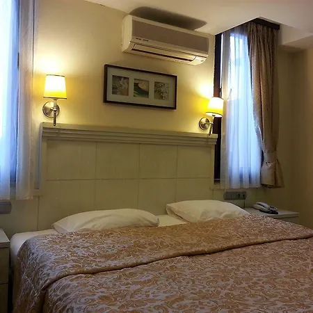 Caliente Garden Wellness & Hotel