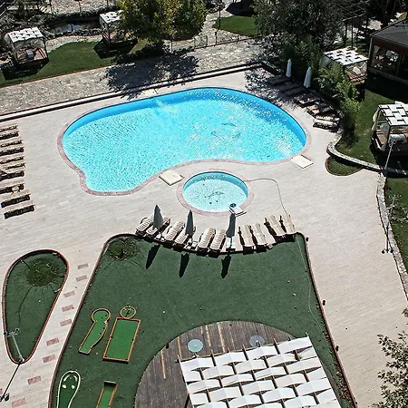 Caliente Garden Wellness &